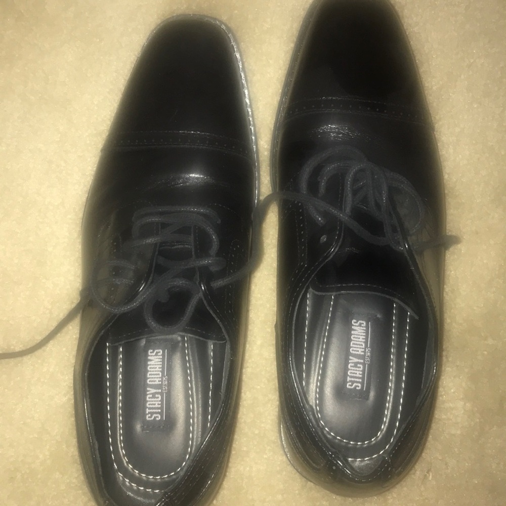 Dress shoes